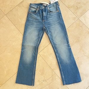 Mid-ride cropped flare jeans